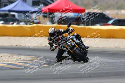 media/Apr-10-2022-SoCal Trackdays (Sun) [[f104b12566]]/Turn 2 (1135am)/